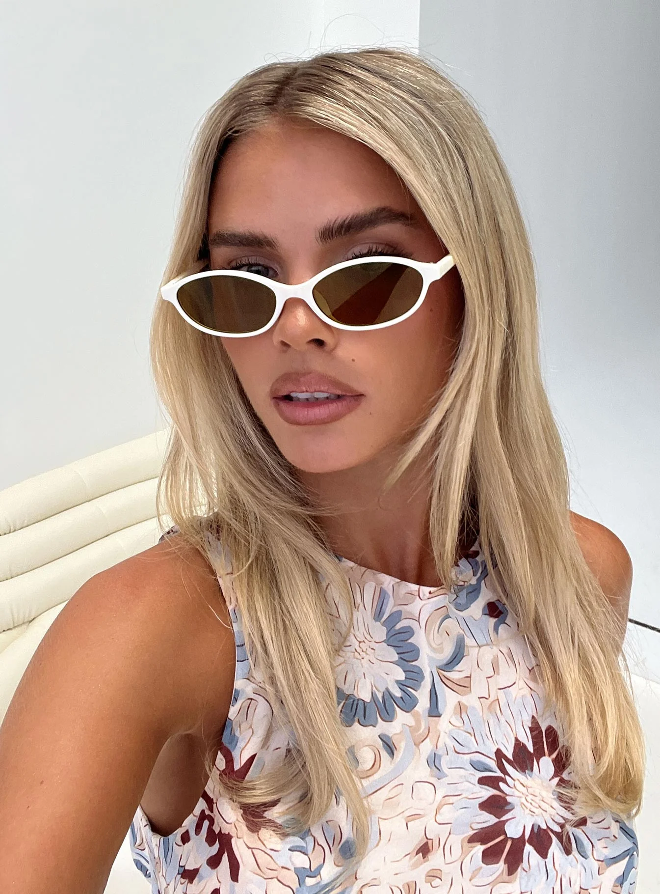 Wonderful World Sunglasses Ecru