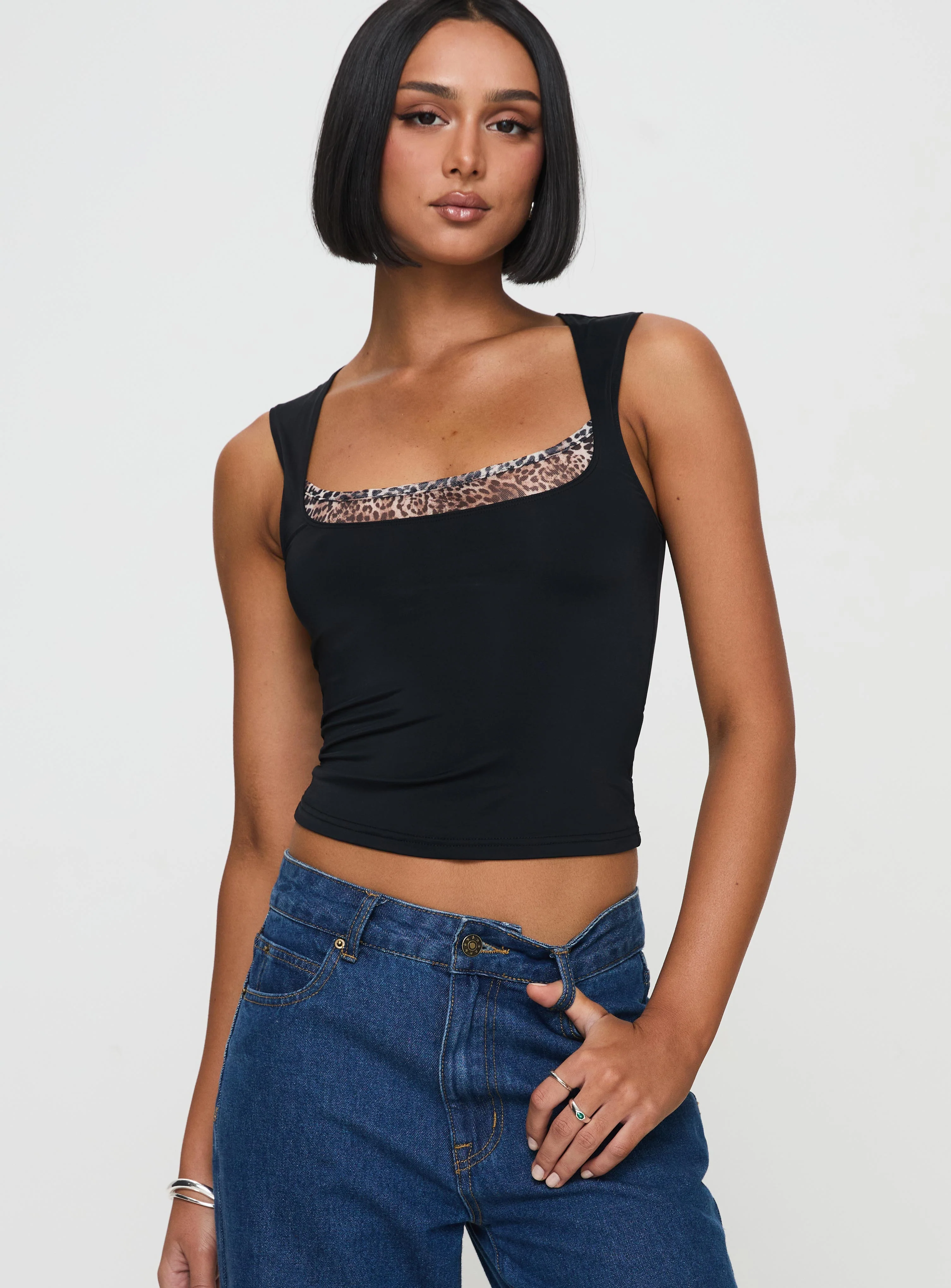 Xandi Top Black Leopard - Image 2