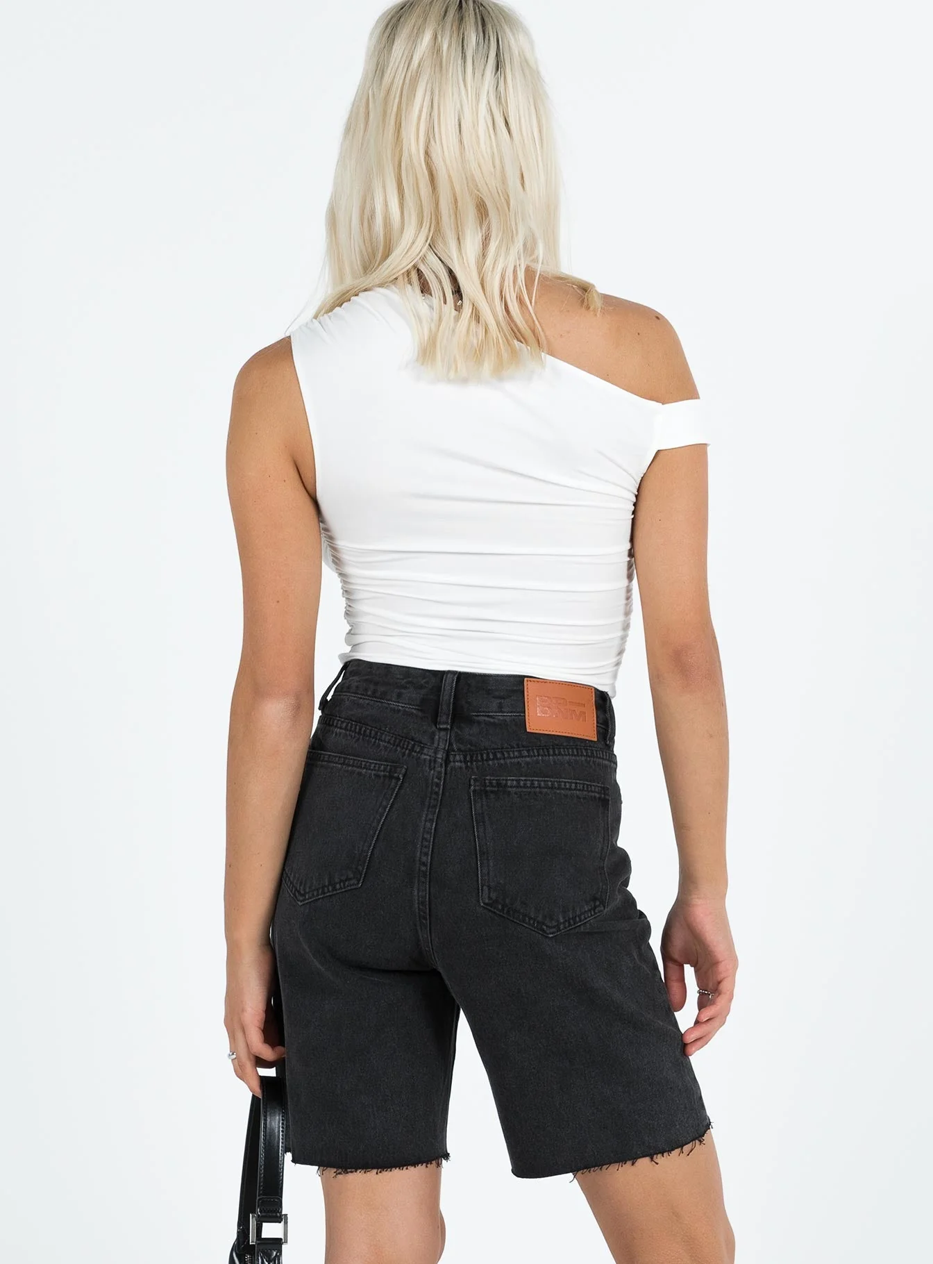 Xena Long Denim Shorts Black - Image 5
