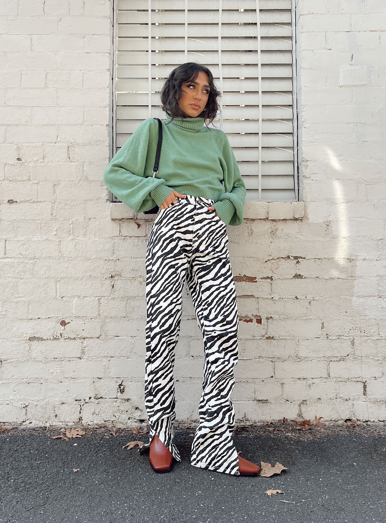 Zahara Cropped Turtleneck Sweater Green - Image 7