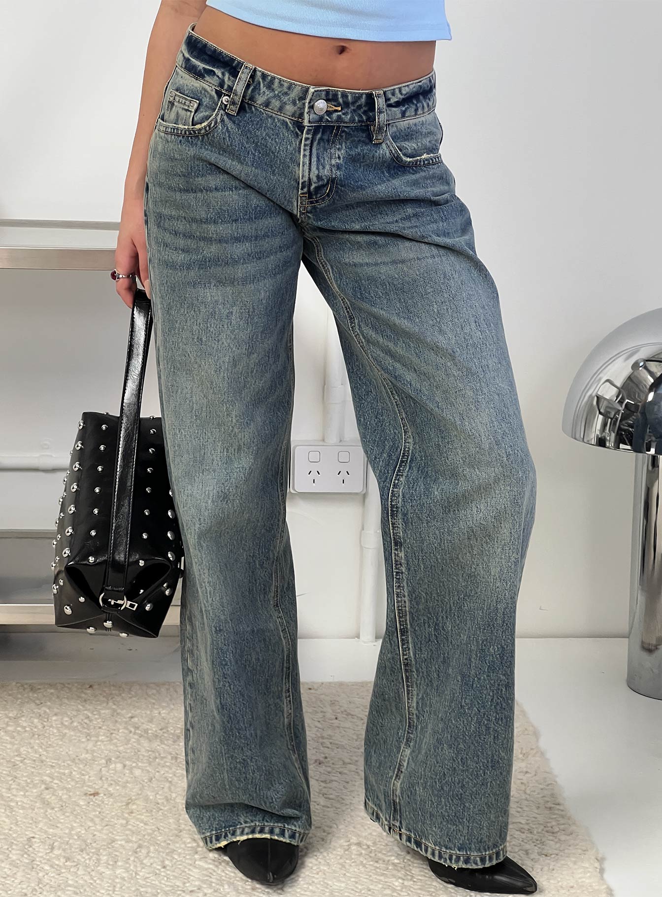 Zaralyn Low Rise Wide Leg Jeans Mid Blue Wash - Image 8