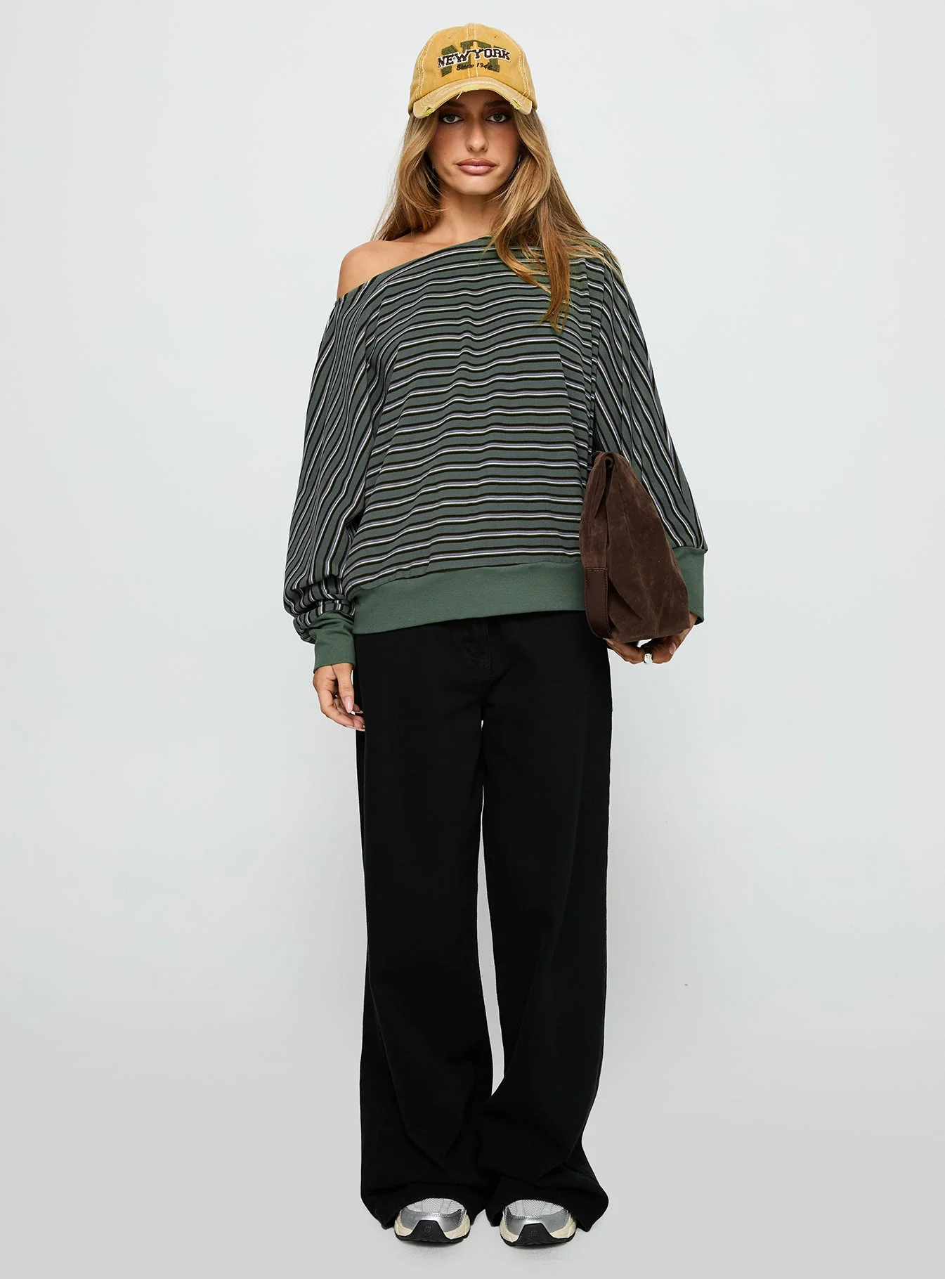 Zaylah Contrast Cuff Jumper Green - Image 7